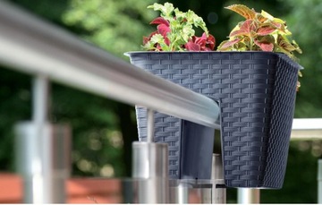 ЦВЕТОЧНЫЙ ГОРШОК ДЛЯ БАЛЮСТРАДЫ АНТРАЦИТ 27Х27 h23