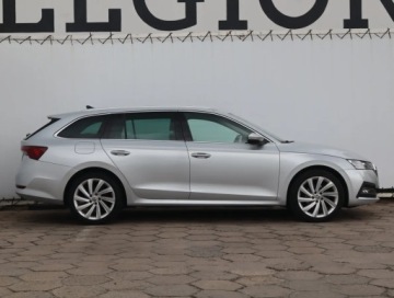 Skoda Octavia IV Liftback 1.5 TSI EVO 150KM 2021 Skoda Octavia 1.5 TSI, Salon Polska, zdjęcie 5