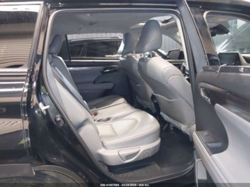 Toyota Highlander III 2022 Toyota Highlander Limited 2022 3.5l 3.5 Benzyna 295KM, zdjęcie 12