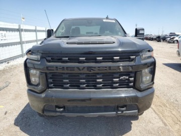 Chevrolet Silverado II 2021 Chevrolet Silverado K2500 Custom 2021 6.6l 6.6 Benzyna 401KM, zdjęcie 5