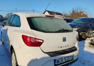 Seat Ibiza IV Hatchback 5d Facelifting 1.2 TDI CR 75KM 2014 Seat Ibiza 2014r, 1.2 TDI. Uszkodzony przod. 1.2 Diesel 75KM, zdjęcie 3