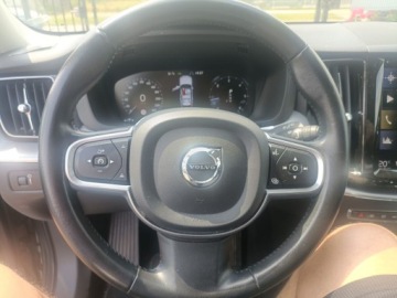 Volvo XC60 II Crossover D4 190KM 2020 VOLVO XC60 MOMENTUM PRO! Stan idealny! REZERWACJA!, zdjęcie 9