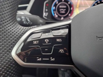 Volkswagen Arteon Fastback Facelifting 2.0 TDI 200KM 2022 Volkswagen Arteon Shooting Brake 4Motion 200km R-lineKamera360Harman Skory, zdjęcie 19