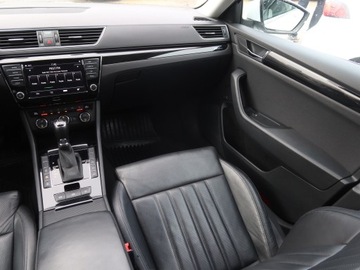 Skoda Superb III Liftback 2.0 TSI 220KM 2016 Skoda Superb 2.0 TSI, Salon Polska, Serwis ASO, zdjęcie 7