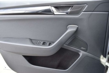 Skoda Superb III Kombi Facelifting 2.0 TSI 190KM 2023 Skoda Superb SalonPL 2.0TSI 190KM DSG COMBI LK Kessy ACC Podg.szyba Canton, zdjęcie 25
