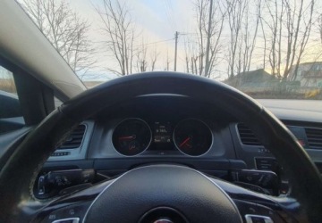 Volkswagen Golf VII Hatchback 3d 1.6 TDI-CR DPF 105KM 2013 Volkswagen Golf Volkswagen Golf 1.6 TDI BlueMotion Technology DSG Comfortl, zdjęcie 13