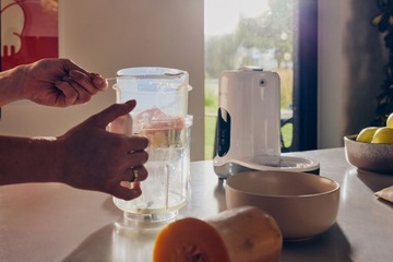 Многофункциональный робот-НАГРЕВАТЕЛЬ 5 Вт ПАРЕНИЕ Lionelo BabyMenu