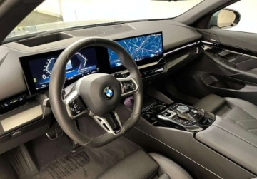 BMW Seria 5 G90-91 Touring 2.0 520d 197KM 2024 BMW Seria 5 520d xDrive, M Pakiet sportowy, Iconic Glow, Faktura, Gwarancja, zdjęcie 9