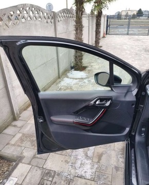 Peugeot 208 I Hatchback 5d Facelifting 1.2 PureTech 110KM 2016 Peugeot 208 Peugeot 208 1.2 Benzyna 110KM, zdjęcie 7
