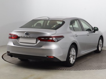 Toyota Camry IX Sedan 2.5 Hybrid Dynamic Force 218KM 2021 Toyota Camry 2.5 Hybrid, Salon Polska, zdjęcie 4