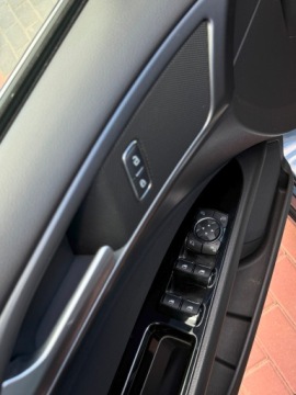 Ford Mondeo V Liftback 1.5 EcoBoost 165KM 2019 Ford mondeo, salon Polska, serwis, Titanium, niski przebieg - 101 tys. km, zdjęcie 9