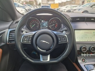 Jaguar F-Type Coupe Facelifting MY21 2.0 i4 Turbo 300KM 2020 Jaguar F-Type P-300 2.0 TURBO 300 KM, Panorama,, zdjęcie 8
