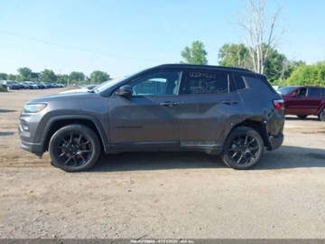 Jeep Compass II 2022 Jeep Compass Altitude 2022 2.4l 2.4 Benzyna 177KM, zdjęcie 2