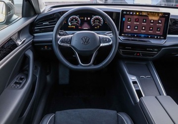 Volkswagen Passat B8 Variant Facelifting 2.0 TDI SCR 150KM 2025 Volkswagen Passat HAK, Podgrzewana kierownica, dostepny od reki 2.0, zdjęcie 13