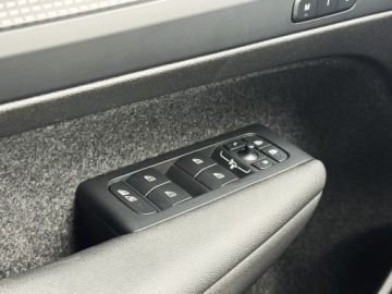 Volvo XC40 Crossover Facelifting 2.0 B3 163KM 2025 Volvo XC 40 B3 Plus Dark | Pixel LED | Harman Kard, zdjęcie 29