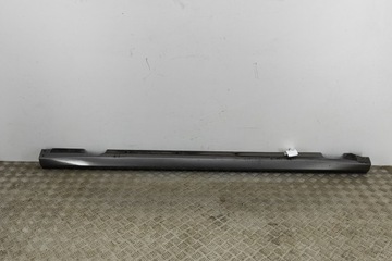 VOLKSWAGEN GOLF MK7 Lewa strona plastikowa osłona progu 5G0071685 2013 2297