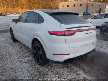 Porsche Cayenne III 2021 Porsche Cayenne E-Hybrid Turbo S 2021 4.0l, zdjęcie 2