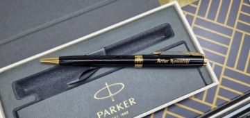 Ручка Parker Sonnet, черная кожа с гравировкой