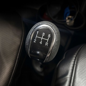 УНИВЕРСАЛЬНЫЙ АВТОМОБИЛЬ РУЧКА ПЕРЕКЛЮЧЕНИЯ ПЕРЕДАЧ ЧЕРНАЯ КОЖА 5 6-СТУПЕНЧАТЫЙ ТЮНИНГ