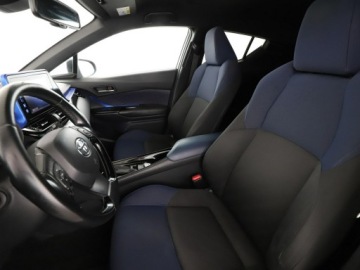 Toyota C-HR I Crossover 1.8 Hybrid 122KM 2017 Toyota C-HR HEV automat navi grzane fotele kamera, zdjęcie 12