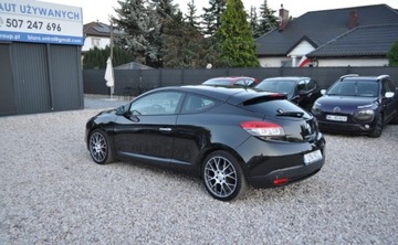 Renault Megane III Coupe 1.6 16v 110KM 2009 Renault Megane 1.6 Benzyna 110 km 6-biegowy Klimatyzacja 1.6 Benzyna 110KM, zdjęcie 9