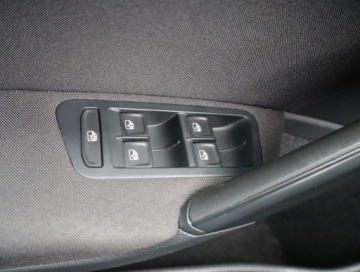 Volkswagen Golf VII Variant 1.6 TDI BlueMotion  110KM 2016 VW Golf 1.6 TDI, Navi, Klima, Tempomat, zdjęcie 16