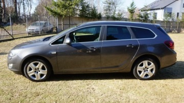 Opel Astra J Sports Tourer 1.4 Turbo ECOTEC 140KM 2011 Opel Astra super stan. Gwarancja. Polecam!!!, zdjęcie 7