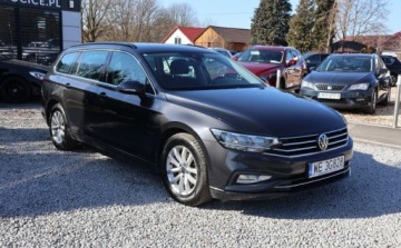 Volkswagen Passat B8 Variant Facelifting 2.0 TDI SCR 150KM 2021 Volkswagen Passat Variant VAT 23 DSG , El.reg. Foteli, Czujniki PT, Tempom, zdjęcie 4