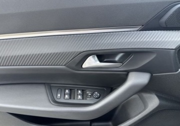 Peugeot 508 II SW Facelifting 1.5 BlueHDI 130KM 2024 Peugeot 508 1.5 BlueHDI 130KM Allure Kamera Czujniki i-Cockpit Climatronic, zdjęcie 8