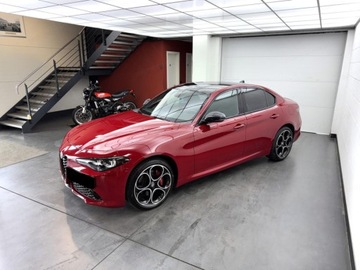 Alfa Romeo Giulia II Sedan Facelifting 2023 2.0 GME Turbo 280KM 2025 ALFA ROMEO Giulia Turbo Veloce Q4 Sedan 2.0 (280KM) 2025, zdjęcie 6