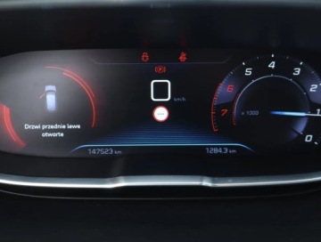 Peugeot 3008 II Crossover 1.2 PureTech 130KM 2017 Peugeot 3008 1.2 PureTech, Klima, Klimatronic, zdjęcie 10