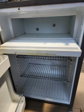 ХОЛОДИЛЬНИК ELECTROLUX МОЙКА ПЛИТА КЕМПЕР КАМЕРА
