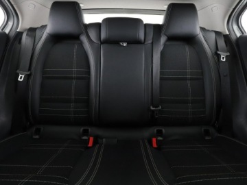 Mercedes Klasa A W176 Hatchback 5d Facelifting 180 122KM 2016 Mercedes A 180 automat półskóra full LED navi, zdjęcie 17