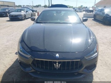 Maserati Ghibli III 2023 Maserati Ghibli 424 hp, Modena, RWD, od ubezpieczalni 3.0 Benzyna 424KM, zdjęcie 2