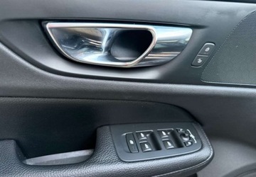 Volvo V60 II  Kombi 2.0 D3 150KM 2019 Volvo V60 Volvo V60 D3 Momentum Pro 2.0 Diesel 150KM, zdjęcie 25