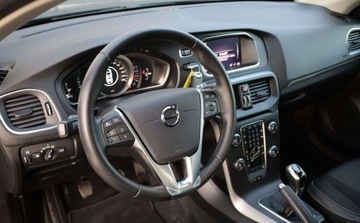 Volvo V40 II 2019 Volvo V40 Volvo V40 T2 Linje Svart 2.0 Benzyna 122KM, zdjęcie 25