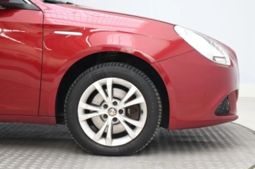 Alfa Romeo Giulietta Nuova II Hatchback 5d 1.4 TB 16v Mair 170KM 2011 Alfa Romeo Giulietta 1.4 T MultiAir, zdjęcie 11