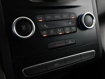 Renault Megane IV 2017 Renault Megane klimatyzacja automatyczna,, zdjęcie 23