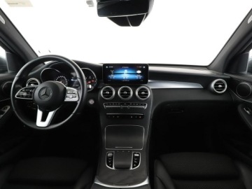 Mercedes GLC C253 SUV Facelifting 2.0 220d 194KM 2020 Mercedes GLC 220 4x4 automat navi kamery full LED, zdjęcie 14