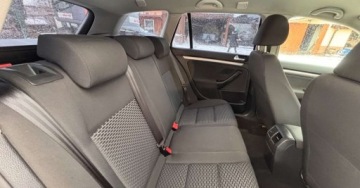 Volkswagen Golf VI Variant 1.6 TDI-CR DPF BlueMotion 105KM 2012 Volkswagen Golf Volkswagen Golf 1.6 TDI DPF BlueMotion Technology DSG Comf, zdjęcie 21