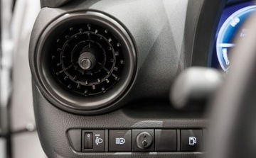 Toyota C-HR II SUV 1.8 Hybrid 140KM 2024 Toyota C-HR 1.8 Hybrid Style 1.8 Hybryda 140KM, zdjęcie 38