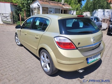 Opel Astra H Hatchback 5d 2.0 turbo ECOTEC 200KM 2004 Opel Astra 2.0Turbo Cosmo Bezwypadkowa 2.0 Benzyna 200KM, zdjęcie 4