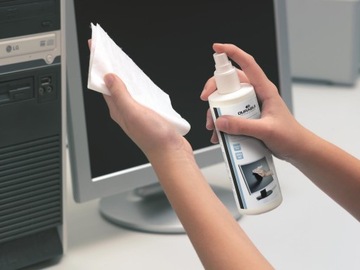 Жидкость для чистки LCD мониторов 250мл х2