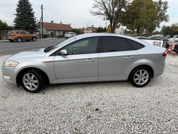Ford Mondeo IV Hatchback 2.0 Duratorq TDCi DPF 140KM 2008 FORD MONDEO 2.0 TDCI Stan Perfekcyjny Klimatronik odpalanie bez kluczykow, zdjęcie 9