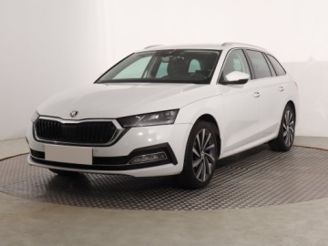 Skoda Octavia IV Liftback 1.5 TSI EVO 150KM 2022 Skoda Octavia 1.5 TSI, Salon Polska, zdjęcie 1