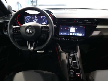 Alfa Romeo Junior SUV 1.2 Hybrid 145KM 2026 ALFA ROMEO Junior Ibrida Q4 Ti 1.2 (145 KM) 2026, zdjęcie 9