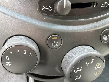 Chevrolet Spark II Hatchback 1.0L DOHC 68KM 2011 Chevrolet Spark TYLKO 126tyśkm! 1WŁ 1.0b ORYGINAŁ LAKIER 2011r LT SKÓRY!, zdjęcie 11