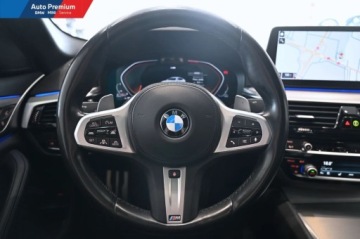 BMW Seria 5 G30-G31 2021 BMW Seria 5 530d xDriveFV23Podgrzewanie KierownicyFotel SportBMW Laserlight, zdjęcie 9