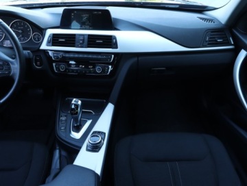 BMW Seria 3 F30-F31-F34 Limuzyna Facelifting 1.5 318i 136KM 2018 BMW 3 318 i, Salon Polska, Serwis ASO, Automat, zdjęcie 7