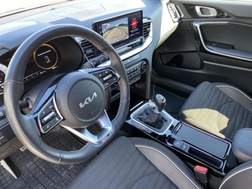 Kia Proceed Shooting Brake Facelifting 1.5 T-GDI 160KM 2023 Kia ProCeed Salon PL 1,5T GDI GT-Line TECAEB 1.5 Benzyna 160KM, zdjęcie 1